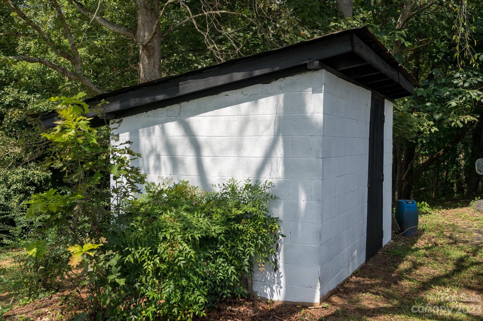 2540 Maple Creek Road Rutherfordton, NC 28139 - Photo 29 of 48 a side view of a house with a yard