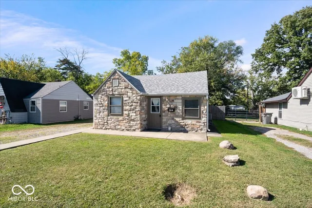 $134,900 | 1214 South Chester Avenue, Indianapolis, IN 46203