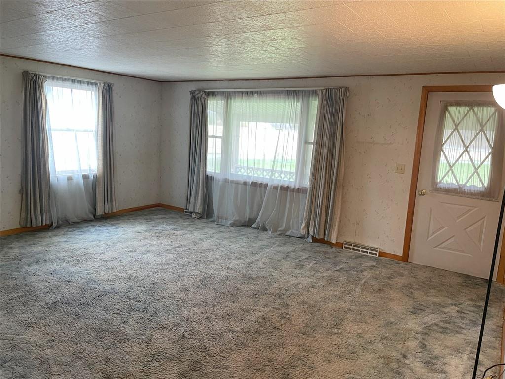 132 Stalker Road Hilliards, PA 16040 - Photo 11 of 48 Gallery Image 11