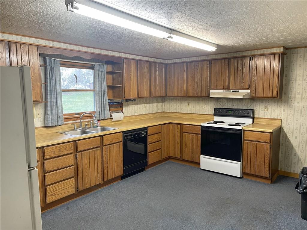132 Stalker Road Hilliards, PA 16040 - Photo 15 of 48 Gallery Image 15
