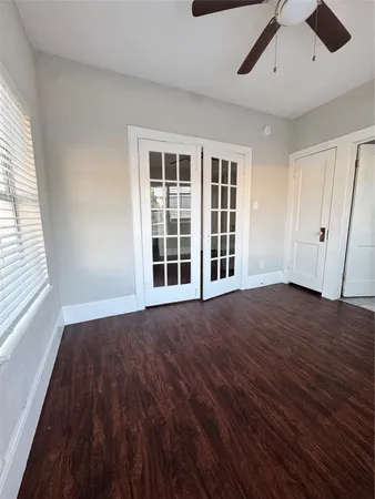 $850 | 905 Oakhurst Street, Houston, TX 77023