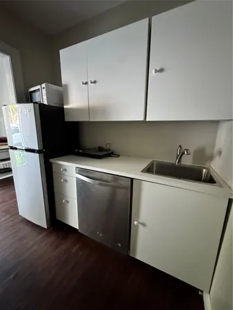 $850 | 905 Oakhurst Street, Houston, TX 77023