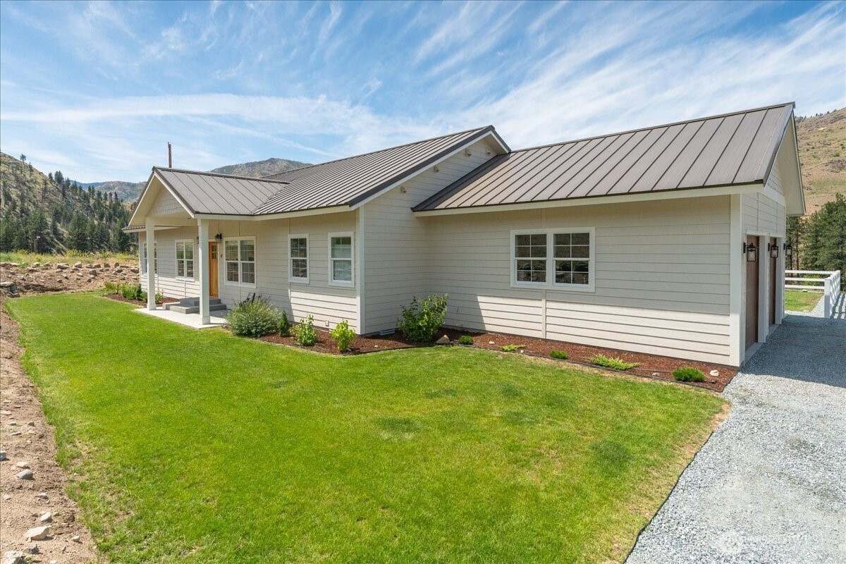 87 Burma Road Pateros, WA 98846 - Photo 4 of 38