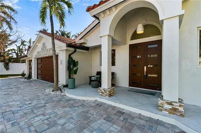 $3,400,000 | 5203 Starfish Avenue, Naples, FL 34103