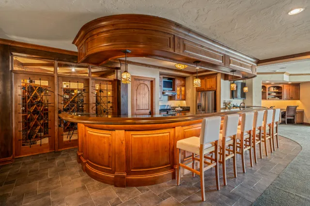 $14,995,000 | 4513 North Hewitts Point Road, Oconomowoc, WI 53066