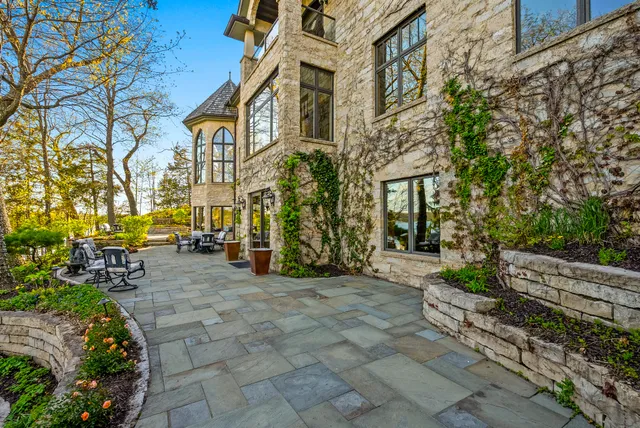 $14,995,000 | 4513 North Hewitts Point Road, Oconomowoc, WI 53066