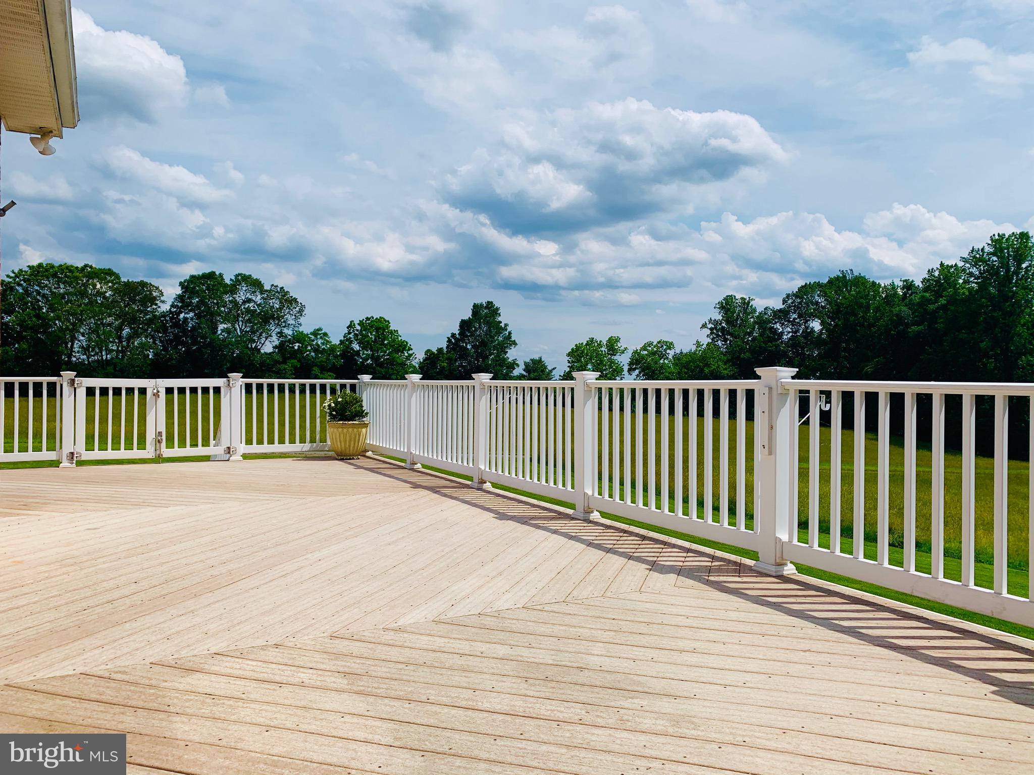 Rear deck