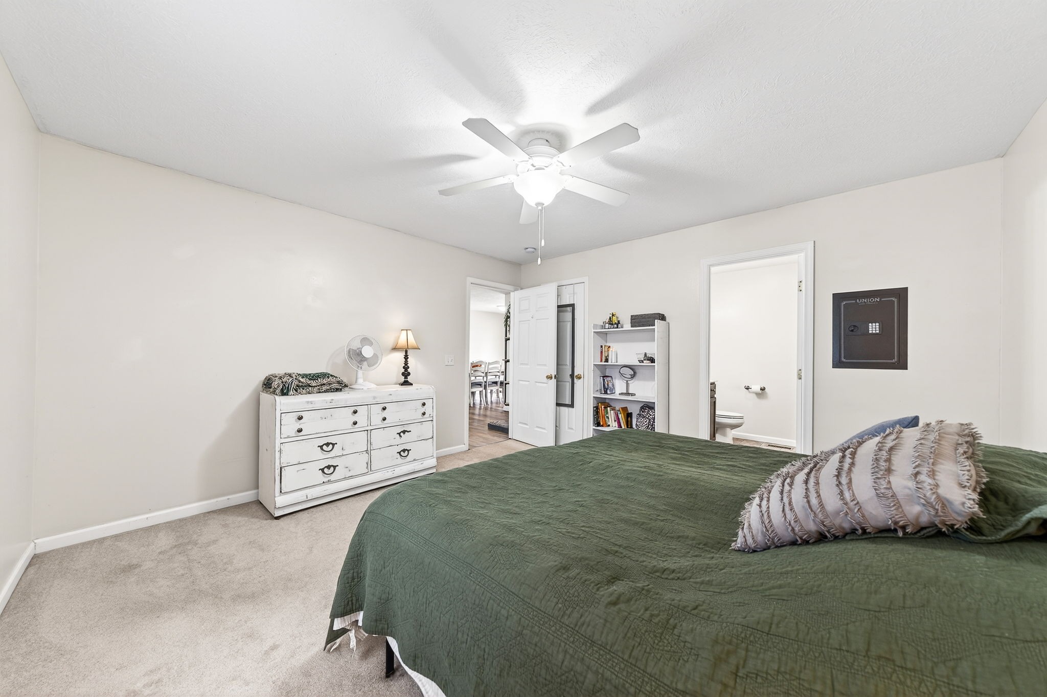 4535 Ewing Drive Baxter, TN 38544 - Photo 14 of 32 a bedroom with a bed and a cabinets