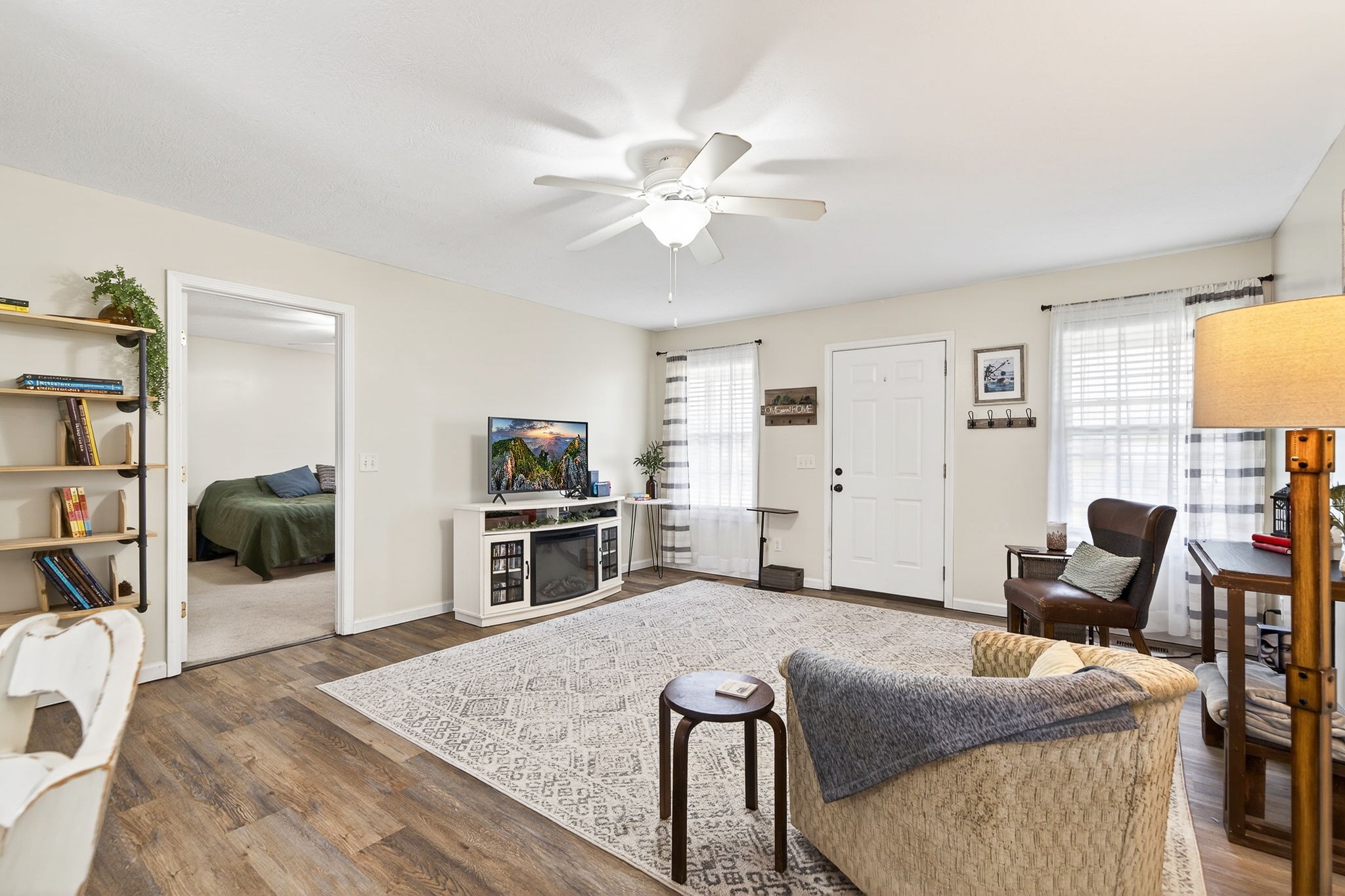 4535 Ewing Drive Baxter, TN 38544 - Photo 3 of 32 a living room with furniture and a flat screen tv