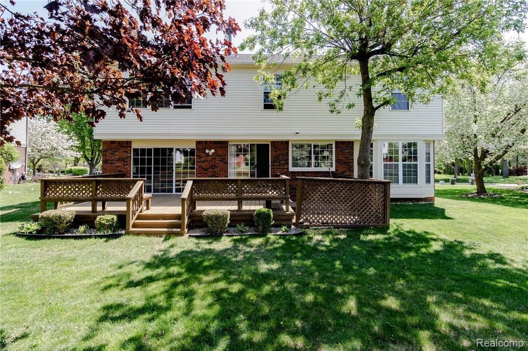 1186 Thames Drive Rochester, MI 48307 - Photo 6 of 30 3.jpeg