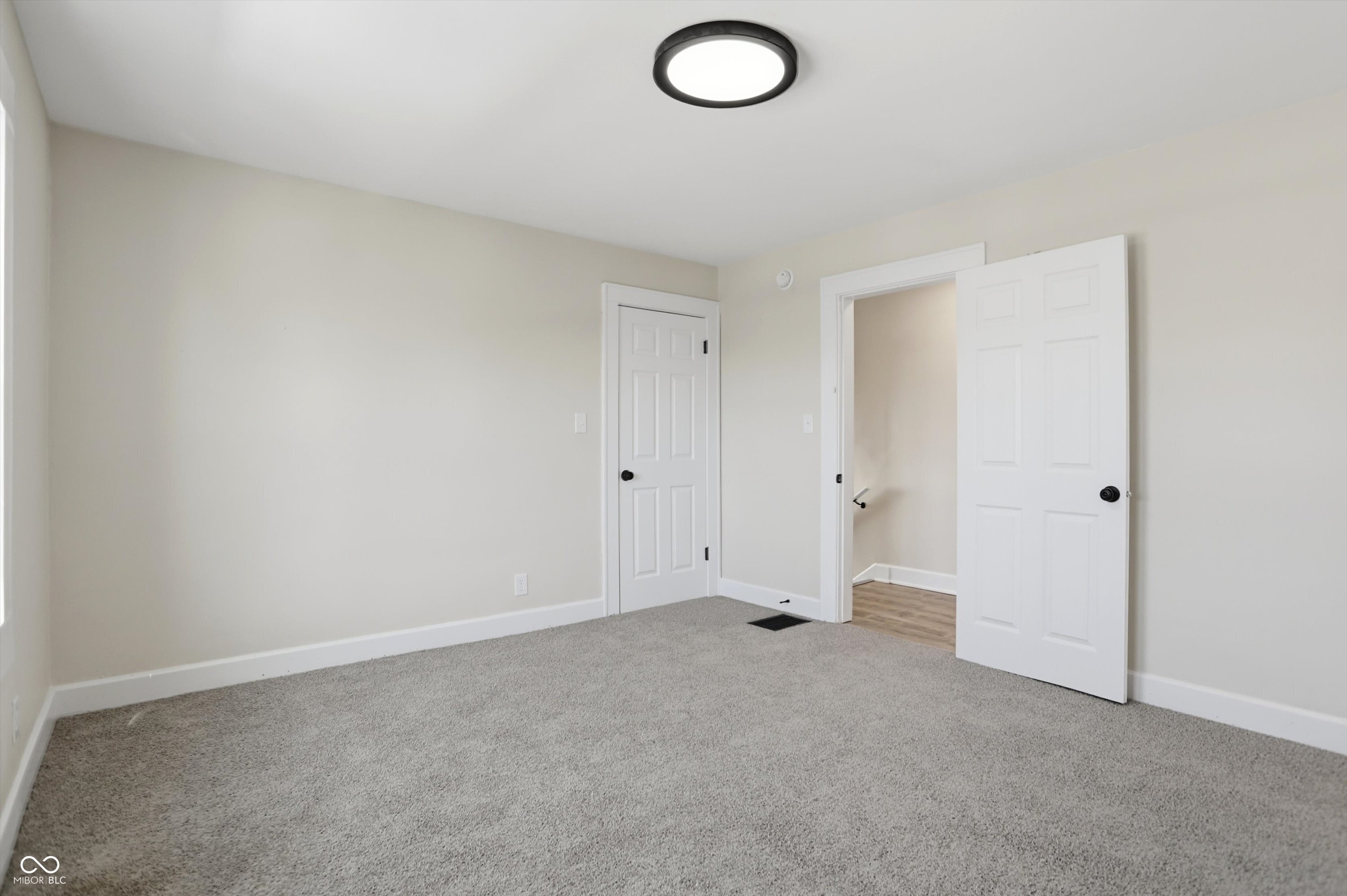 2165 North Harding Street Indianapolis, IN 46202 - Photo 12 of 31