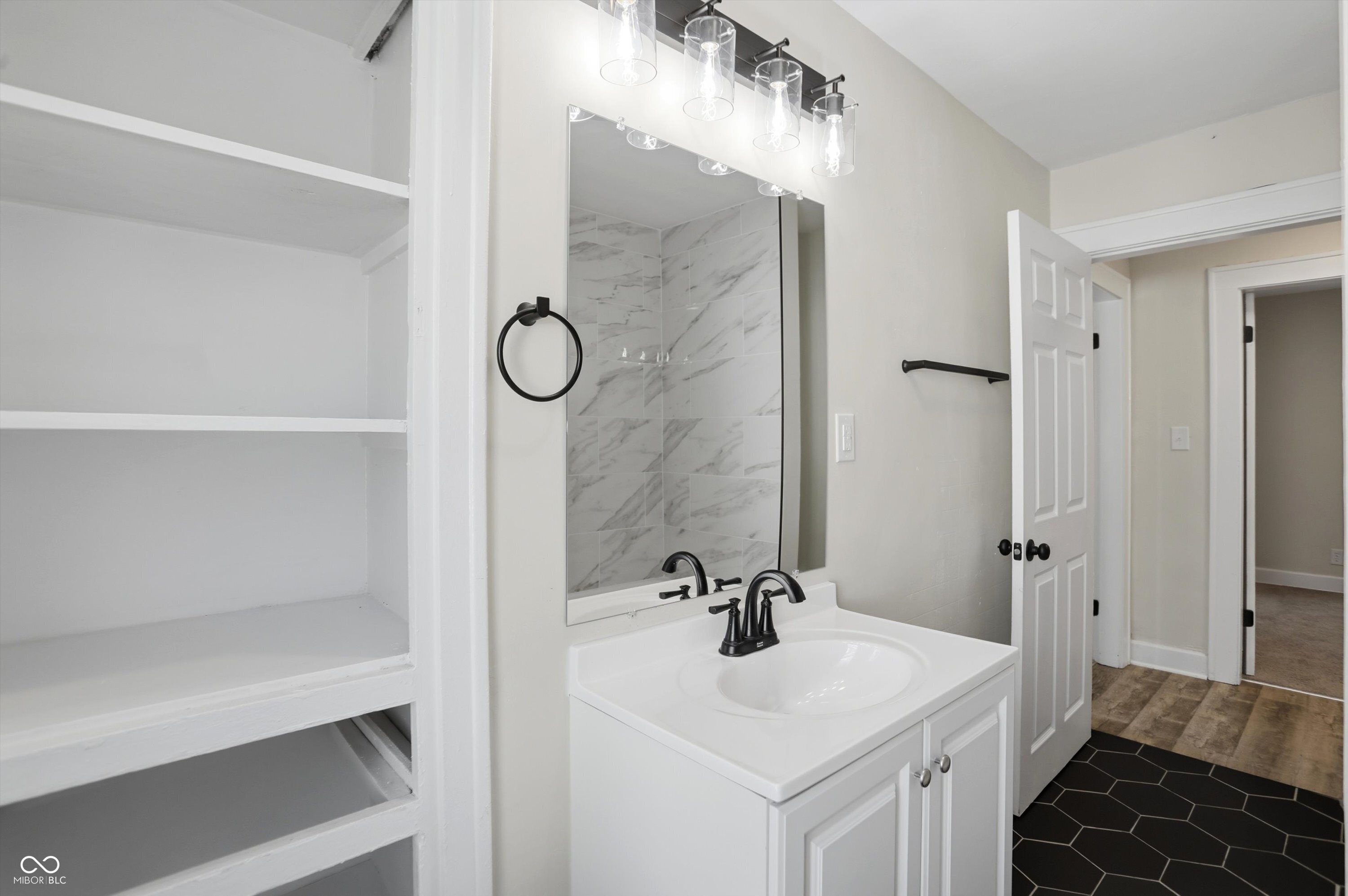 2165 North Harding Street Indianapolis, IN 46202 - Photo 14 of 31