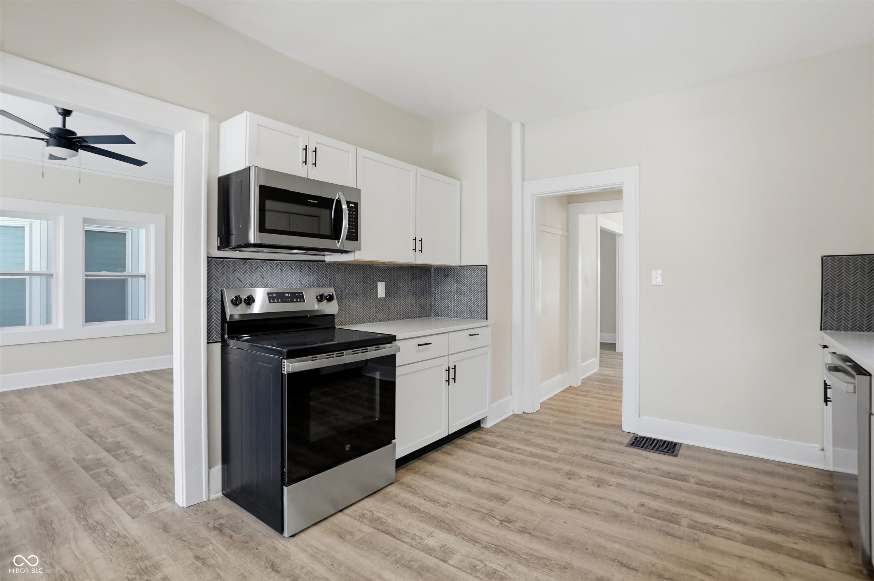 2165 North Harding Street Indianapolis, IN 46202 - Photo 10 of 31