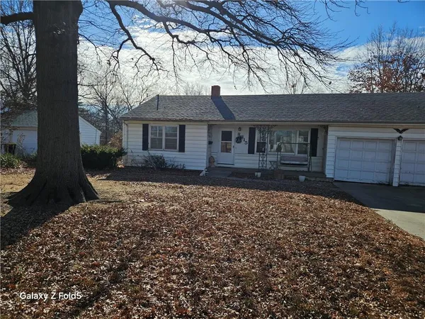 $199,000 | 8315 East Gregory Boulevard, Kansas City, MO 64133
