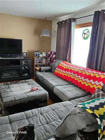 $199,000 | 8315 East Gregory Boulevard, Kansas City, MO 64133