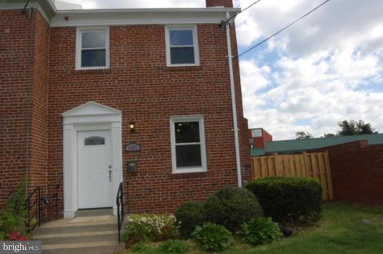 1121 Kalmia Road Northwest Washington, DC 20012 - Photo 15 of 27 Exterior (Main)