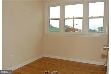 1121 Kalmia Road Northwest Washington, DC 20012 - Photo 19 of 27 Bedroom 2