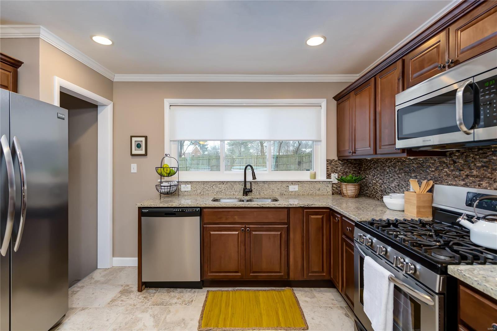 323 Dobbin Road St. Louis, MO 63119 - Photo 13 of 33 Gallery Image 13