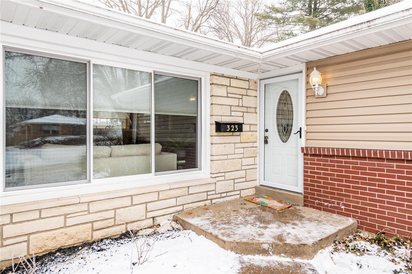 323 Dobbin Road St. Louis, MO 63119 - Photo 3 of 33 Gallery Image 3