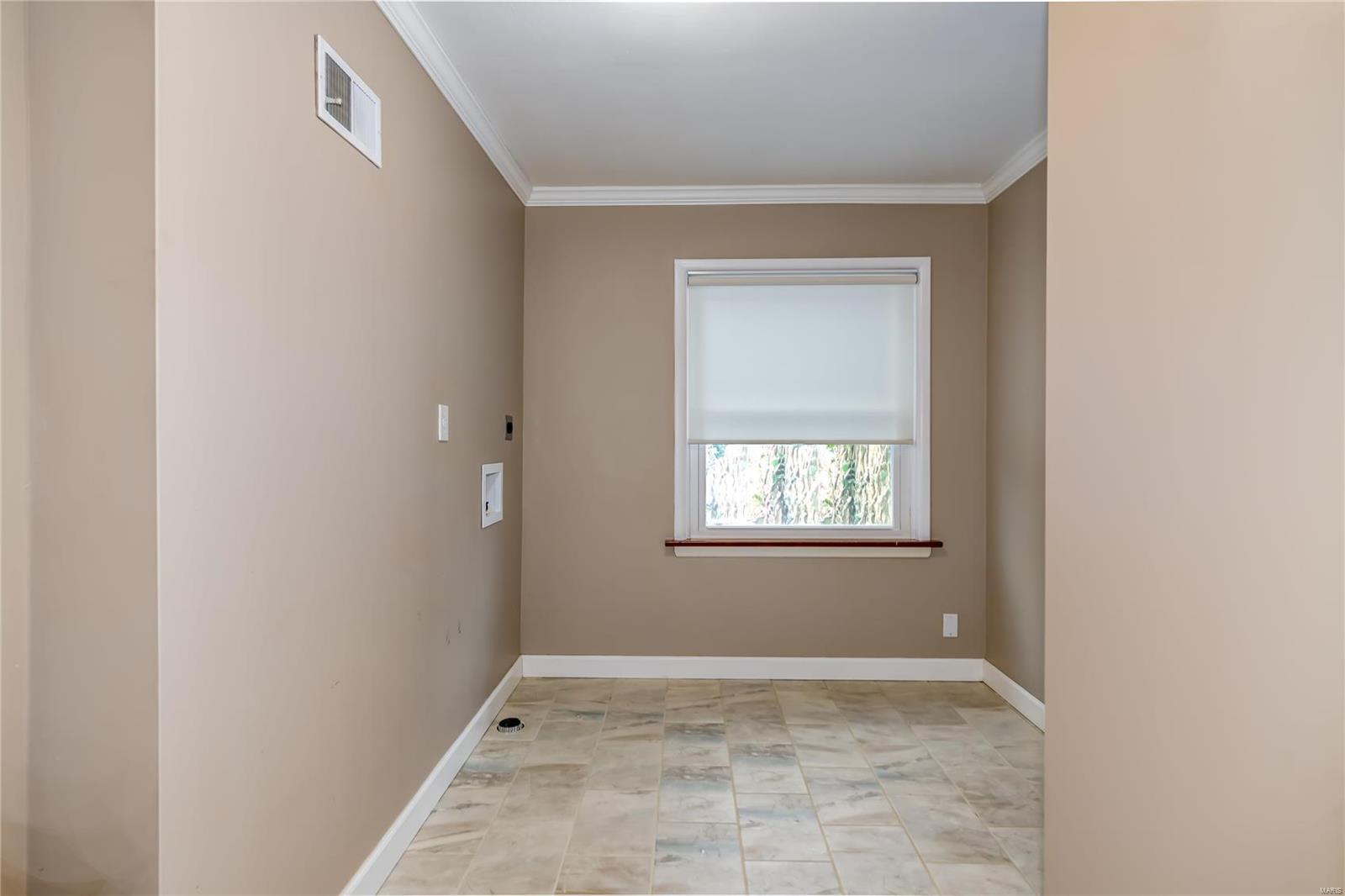 323 Dobbin Road St. Louis, MO 63119 - Photo 21 of 33 Gallery Image 21