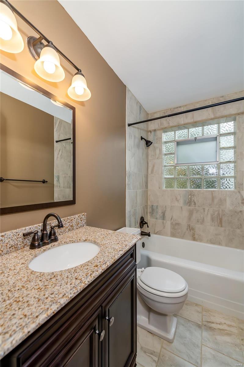 323 Dobbin Road St. Louis, MO 63119 - Photo 23 of 33 Gallery Image 23