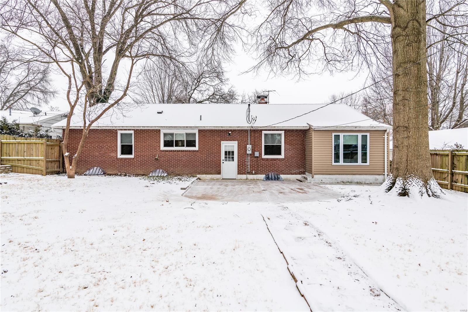 323 Dobbin Road St. Louis, MO 63119 - Photo 31 of 33 Gallery Image 31