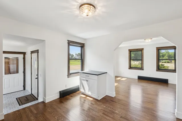 $555,000 | 208 Pleasant Street, Clinton, ME 04927