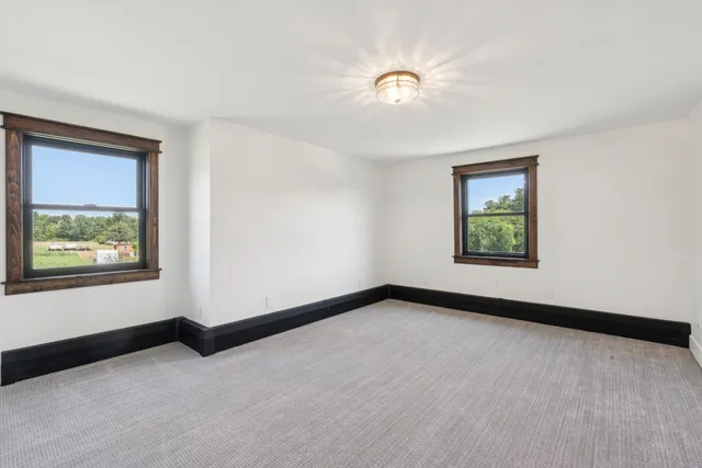 $555,000 | 208 Pleasant Street, Clinton, ME 04927