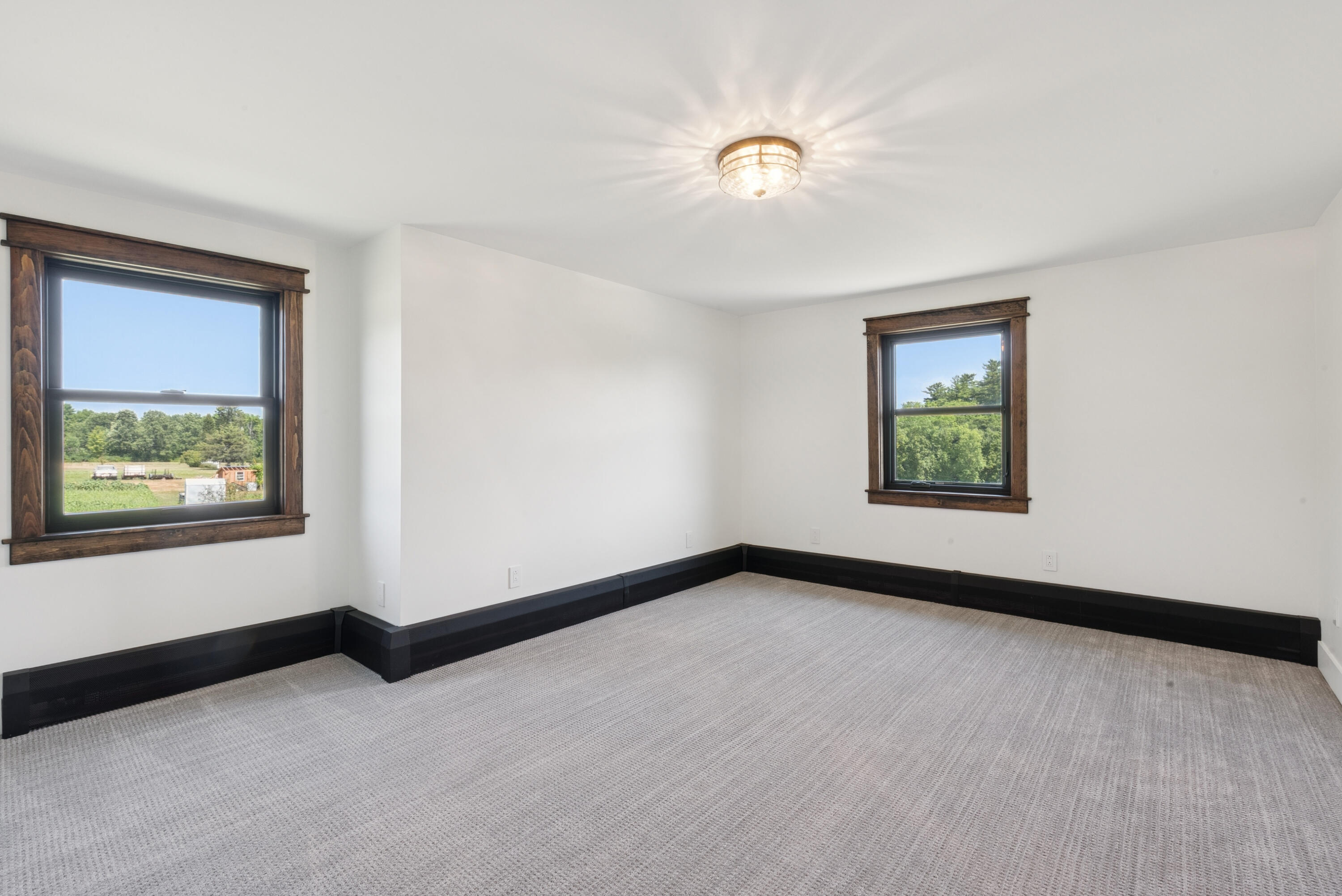 208 Pleasant Street Clinton, ME 04927 - Photo 38 of 61 DSC07683