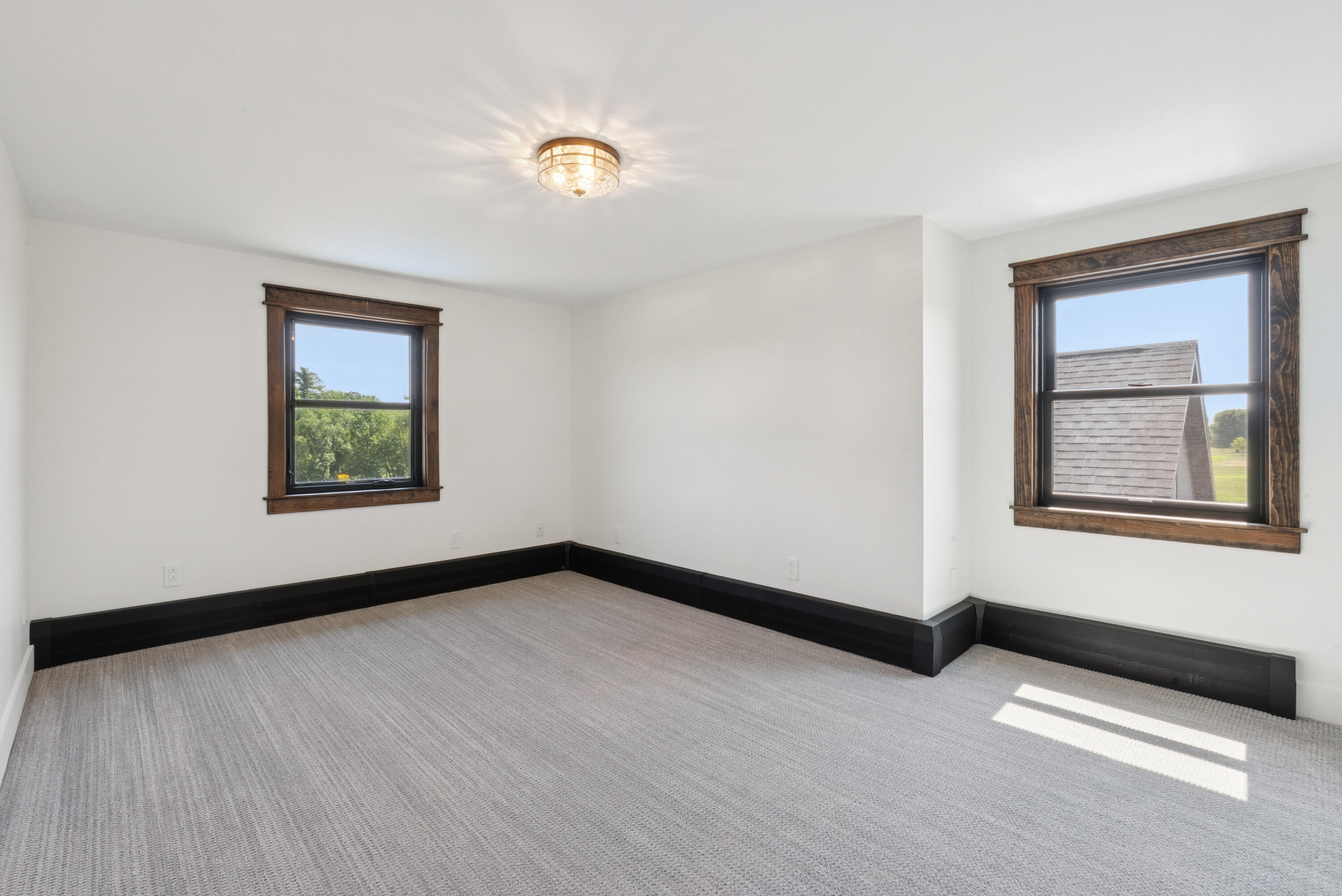 208 Pleasant Street Clinton, ME 04927 - Photo 42 of 61 DSC07703