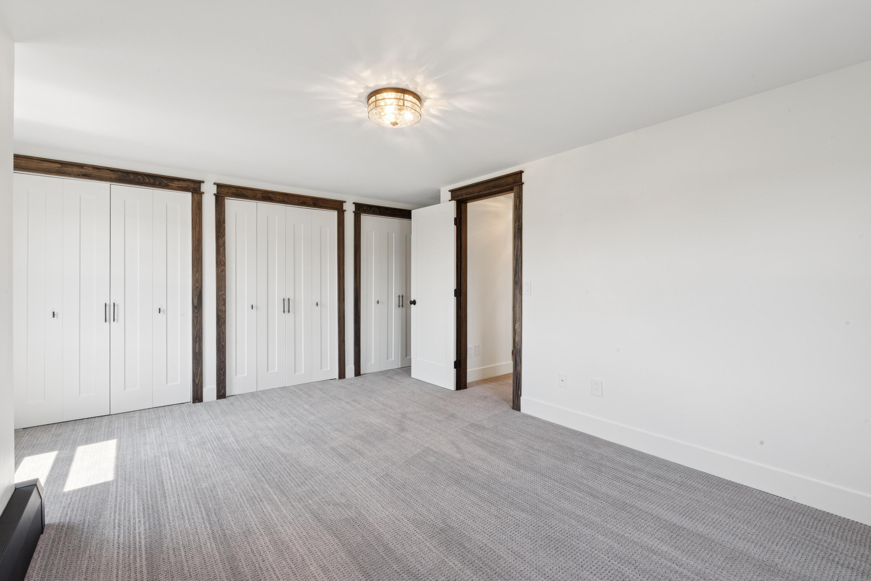 208 Pleasant Street Clinton, ME 04927 - Photo 43 of 61 DSC07708