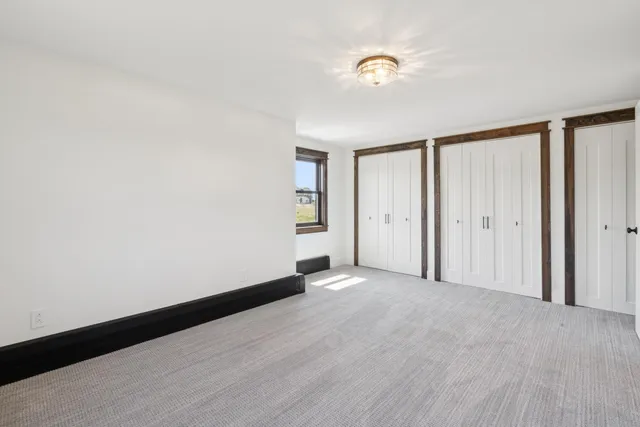 $555,000 | 208 Pleasant Street, Clinton, ME 04927