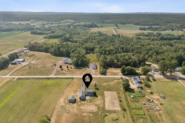 $555,000 | 208 Pleasant Street, Clinton, ME 04927