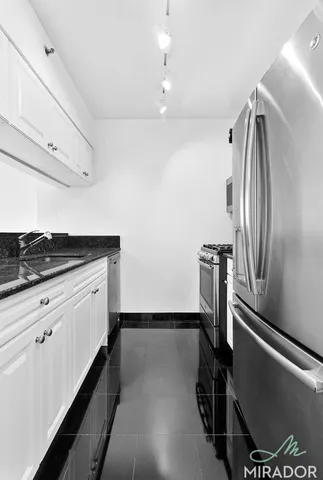 $4,350 | 60 West 23rd Street, Unit 2005 | Flatiron