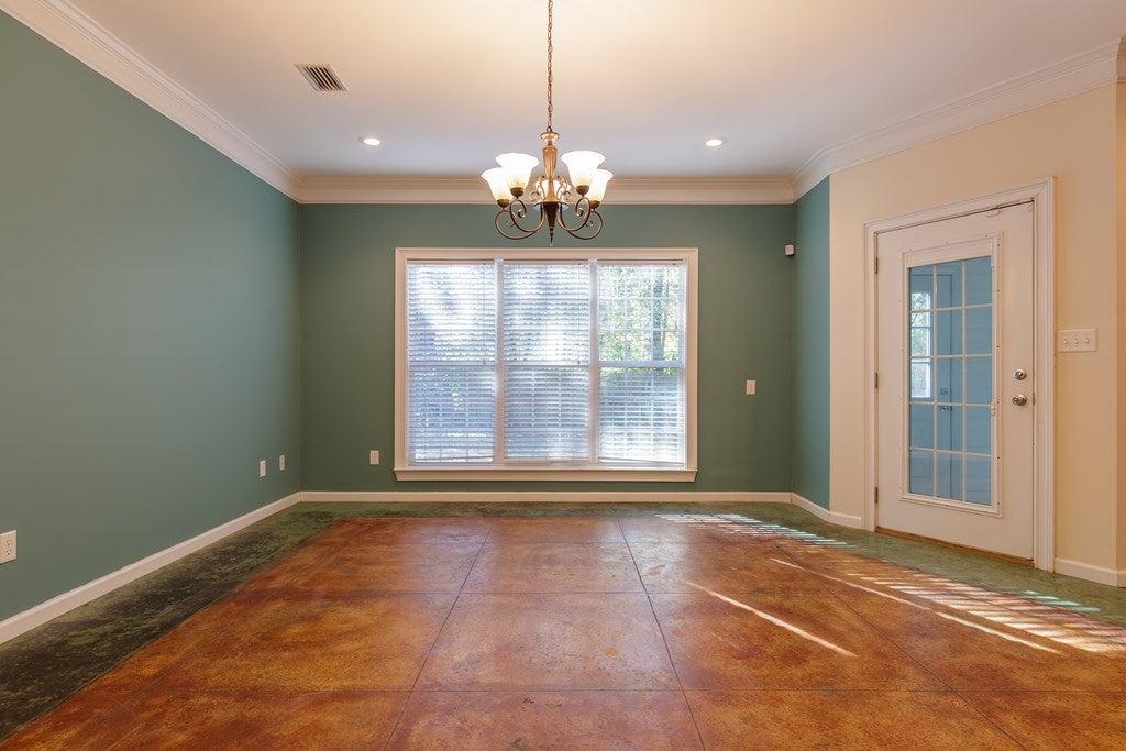 1995 Lloyd Jackson Road Valdosta, GA 31601 - Photo 9 of 32 Gallery Image 9