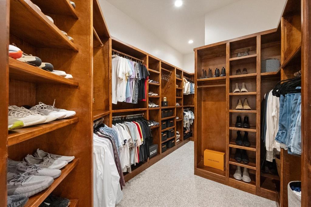 2314 Sunset Ridge Circle Cedar Hill, TX 75104 - Photo 24 of 40 One of two primary closets