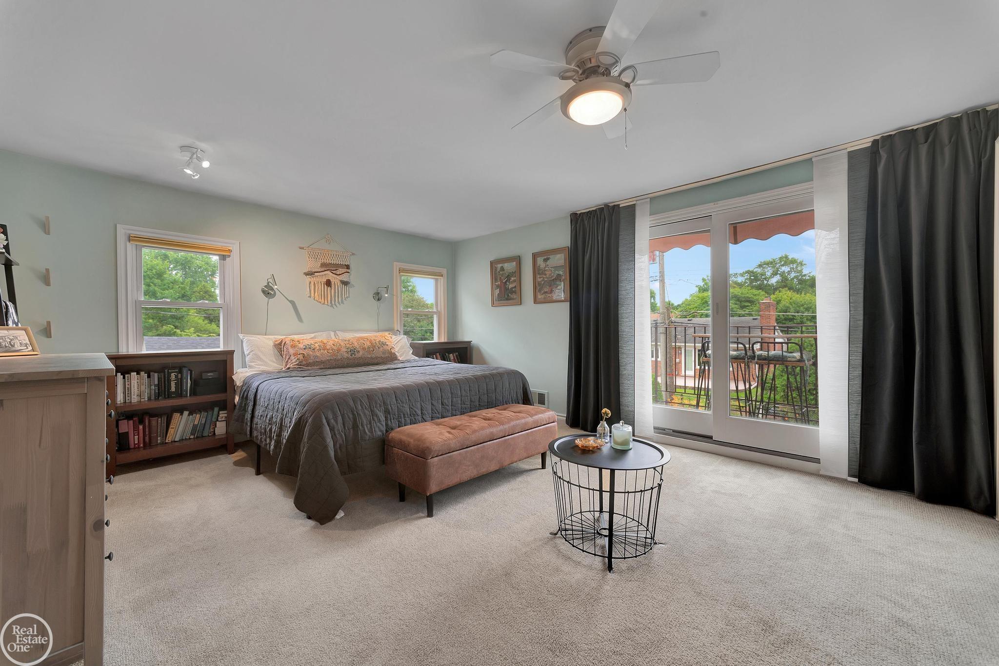 951 Hampton Road Grosse Pointe Woods, MI 48236 - Photo 33 of 85