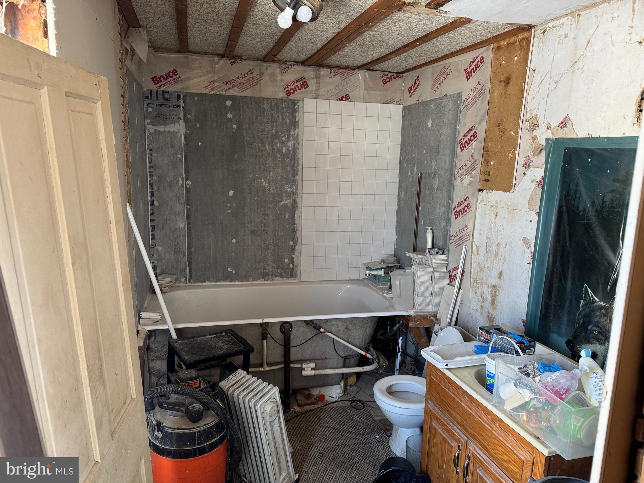 212 Main Street Clayton, DE 19938 - Photo 23 of 29 Bath