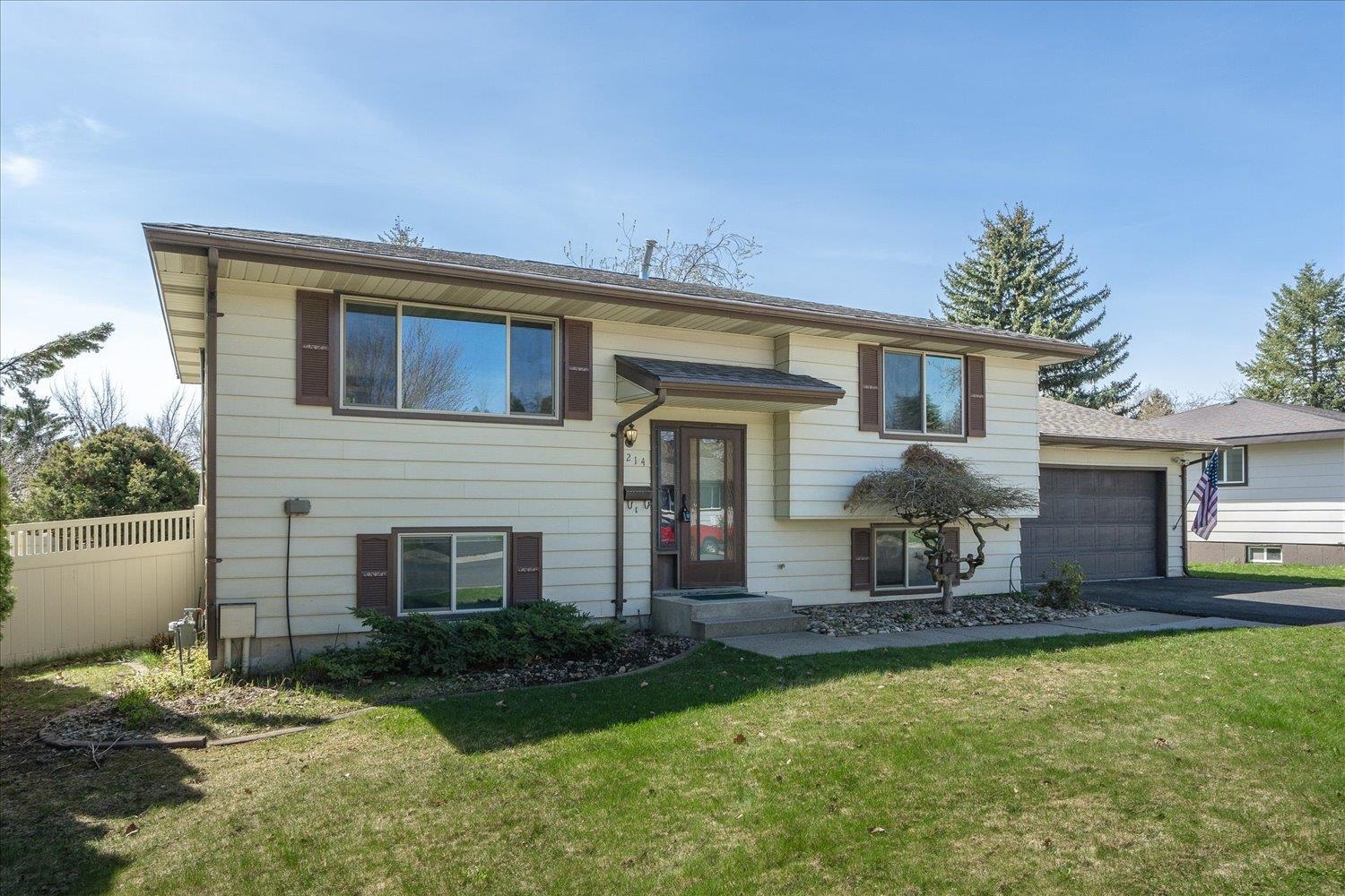 214 Walker Drive Cheney, WA 99004 - Photo 3 of 41