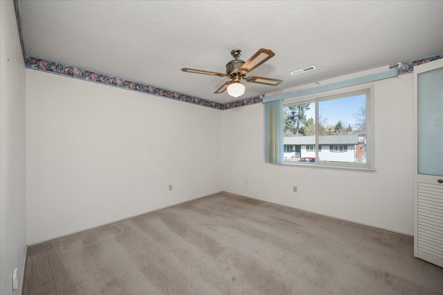 214 Walker Drive Cheney, WA 99004 - Photo 10 of 41