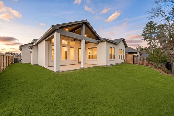 $593,990 | 306 Eastern Towhee Court, Magnolia, TX 77354