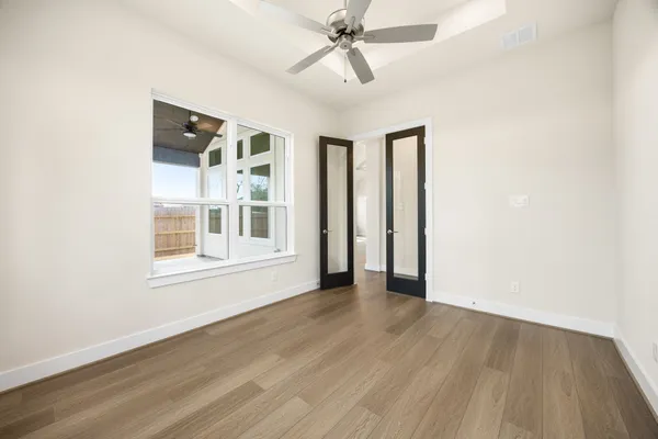 $593,990 | 306 Eastern Towhee Court, Magnolia, TX 77354