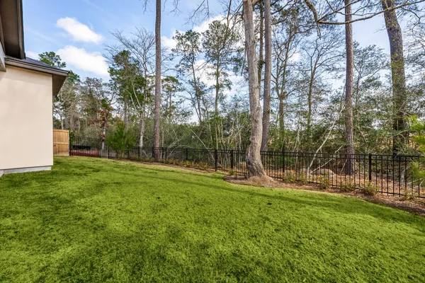 $593,990 | 306 Eastern Towhee Court, Magnolia, TX 77354