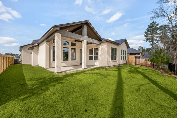 $593,990 | 306 Eastern Towhee Court, Magnolia, TX 77354