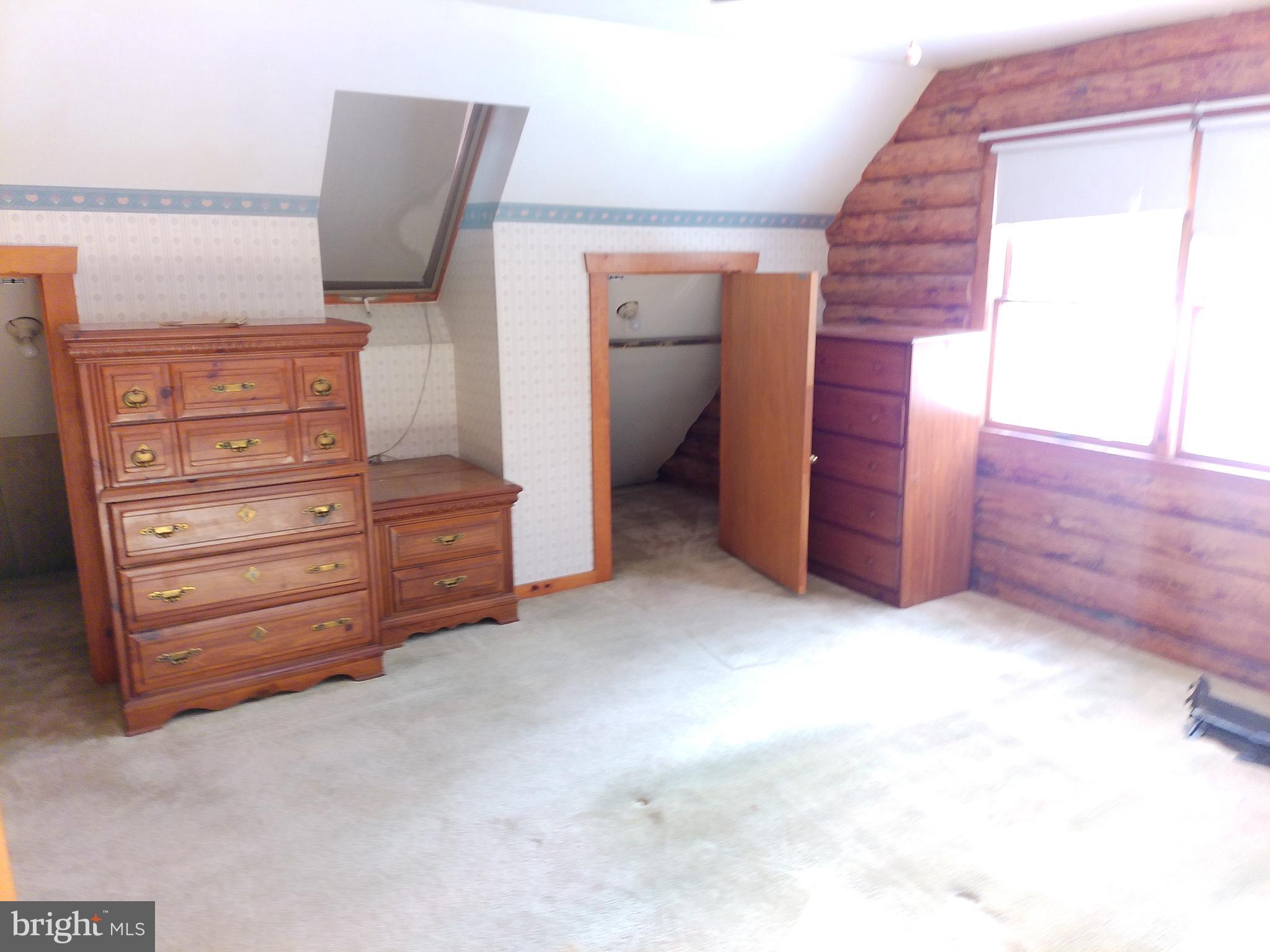 8135 Covered Bridge Road Quakertown, PA 18951 - Photo 9 of 9 Gallery Image 9