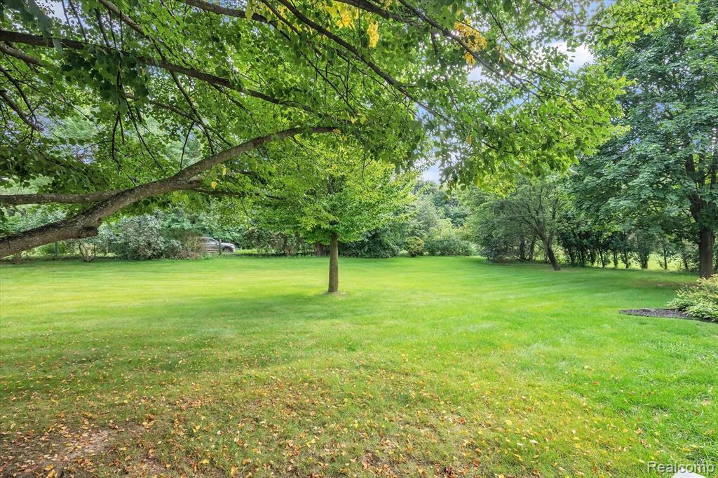 8990 McColl Road Brighton, MI 48116 - Photo 43 of 49