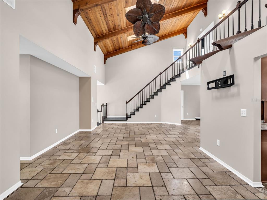 6241 Bayside Drive New Port Richey, FL 34652 - Photo 29 of 78 a view of entryway and hall with a window