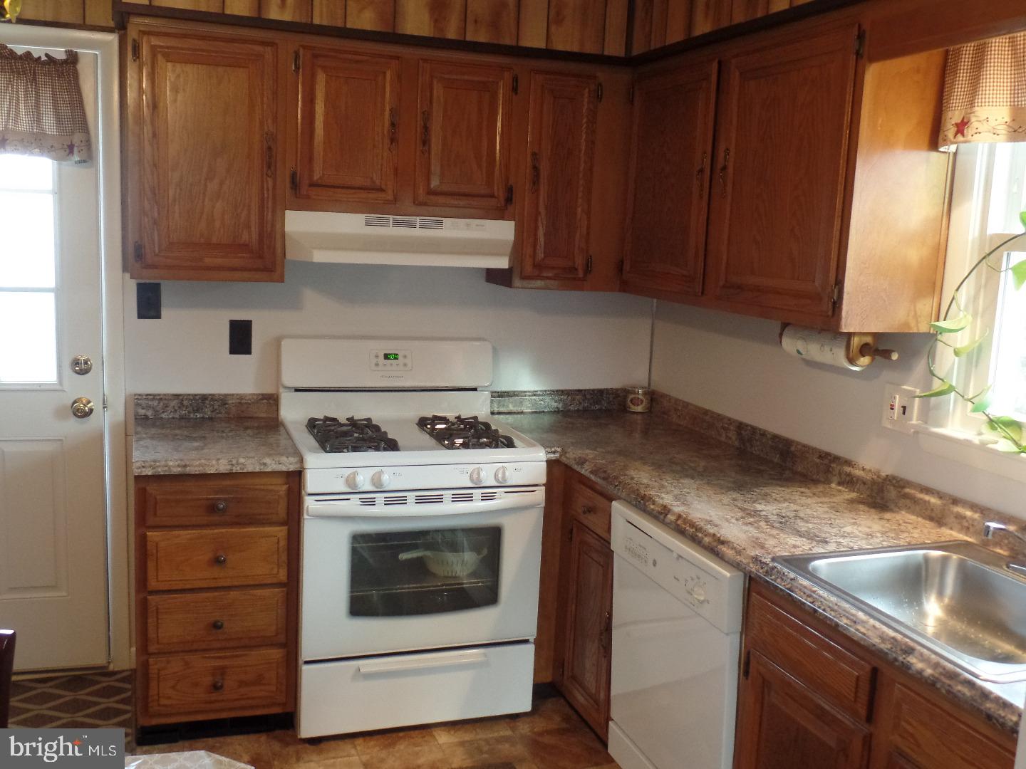 443 Flanders Road Bellmawr, NJ 08031 - Photo 8 of 16