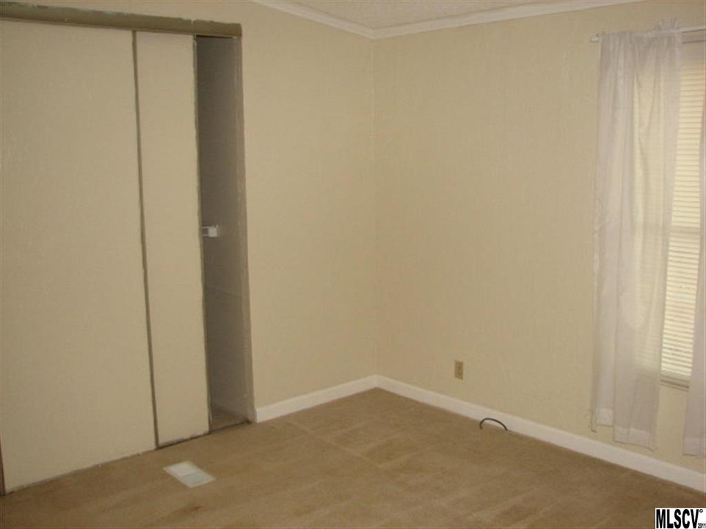 7394 R R H Road Hickory, NC 28602 - Photo 13 of 21 Gallery Image 13