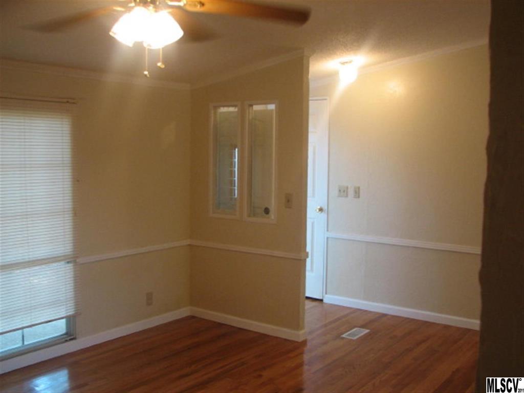 7394 R R H Road Hickory, NC 28602 - Photo 6 of 21 Gallery Image 6